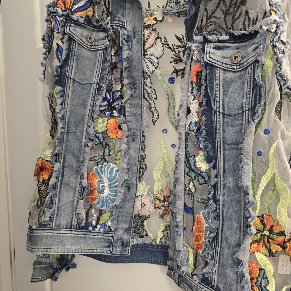 Ethel Clothing Floral Embroidered Jacket - Picture 4 of 5